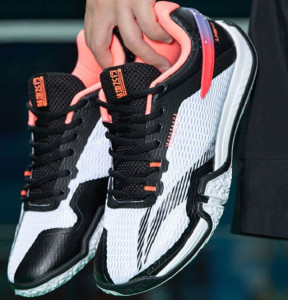 [продано] Li-ning Кроссовки бадминтон 285мм aytt031-1, новые.